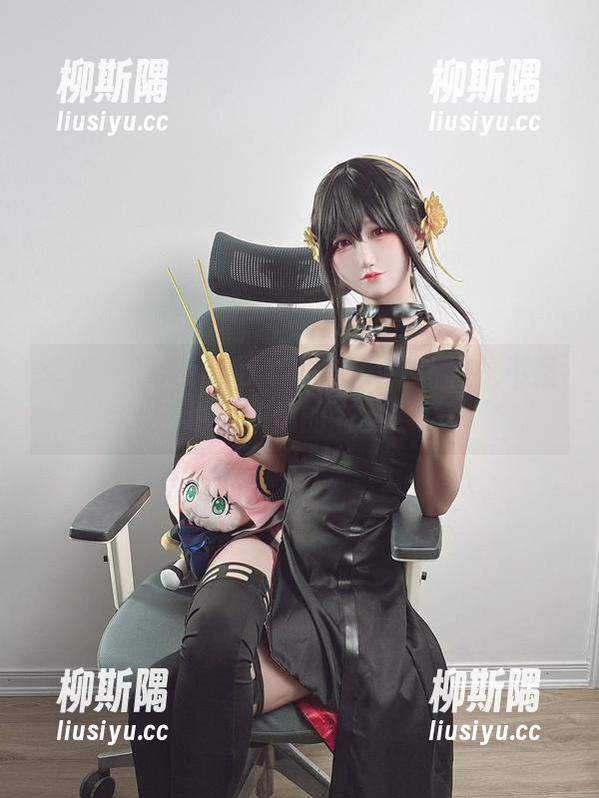 套图中的Kuuko W：梦中来访者是不是也在想你的名字？